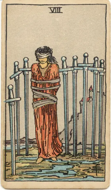 ไพ่ทาโรต์ 8 ดาบ Eight of Swords