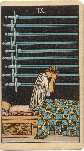 ไพ่ทาโรต์ 9 ดาบ Nine of Swords